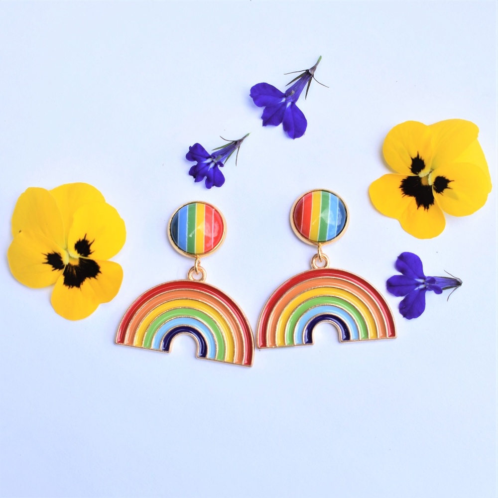 🌈Rainbow Earrings 🌈 - Picture 2 of 4